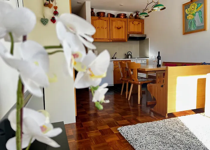 Daire Pool And Sauna!san Bernardino With Free Parking!