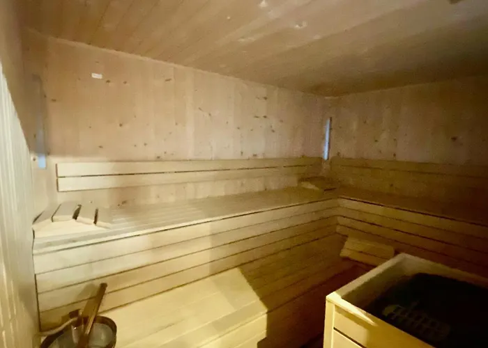 Pool And Sauna!san Bernardino With Free Parking! *