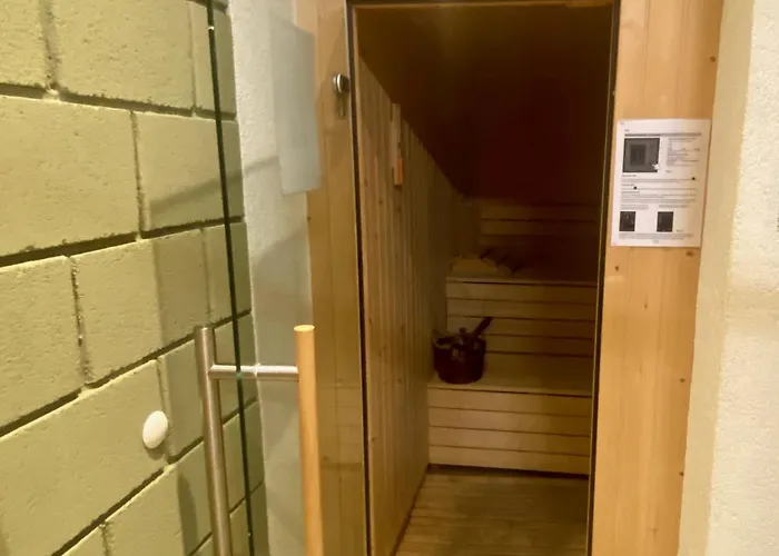 Daire Pool And Sauna!san Bernardino With Free Parking!